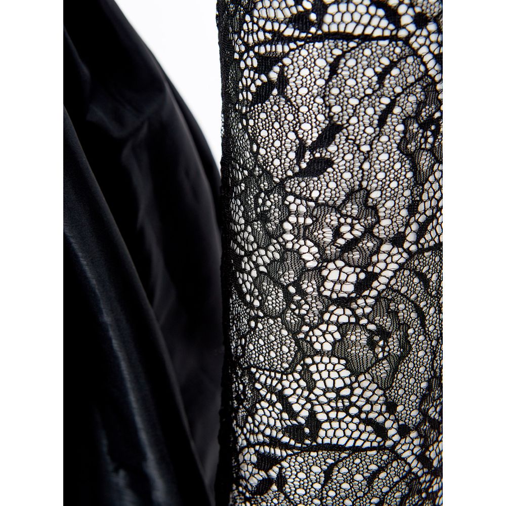 Dress by Lardini for women in polyester black & floral presents a sinuous silhouette, showcasing a sophisticated v-neck neckline and detailed with a sinuous midi for a refined finish.