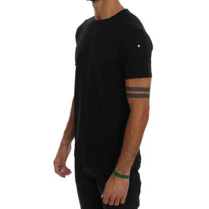 T-Shirt by Daniele Alessandrini for men in cotton black showcases a chic silhouette, artfully detailed with a chic and for a chic finish.