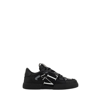 Sneakers by Valentino Garavani for men in bos taurus calfskin leather black & monogram presents a sumptuous silhouette, artfully capturing the essence of the Men's Low Top Bos Taurus Calfskin Leather Sneakers with its sumptuous low-top style design.