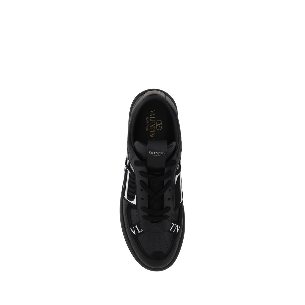 Sneakers by Valentino Garavani for men in bos taurus calfskin leather black & monogram features an sumptuous design from the Men's Low Top Bos Taurus Calfskin Leather Sneakers collection, highlighting a sumptuous low-top style for a premium, high-fashion look.