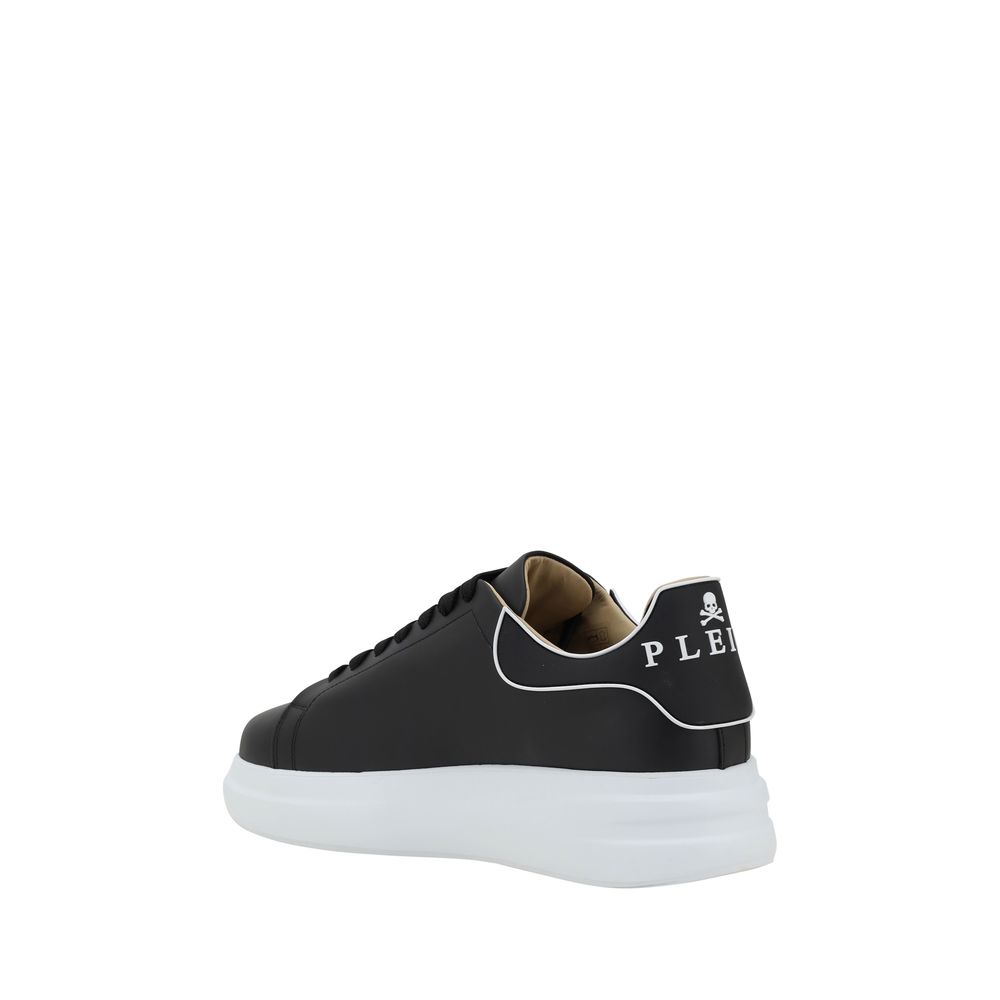 Sneakers by Philipp Plein for men in bos taurus calf leather black & monogram presents a impeccable silhouette as Men's Fashion Bos Taurus Calf Leather Sneakers, expertly defined by a impeccable fashion style for a impeccable, high-fashion look.