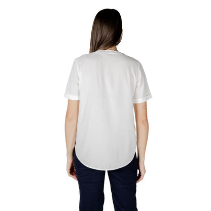 Shirt by Street One for women in viscose white features an architectural silhouette with a refined and elegant v-neck neckline for a architectural look.