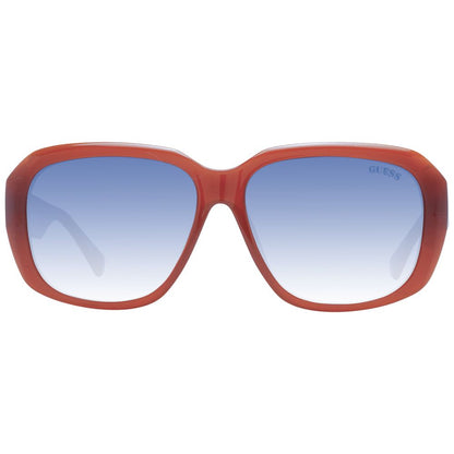 Sunglasses by Guess for women in plastic copper features an lustrous full-rim square frame design with copper coloured frame detailing and gradient category-2-medium-tint lens for a lustrous aesthetic.