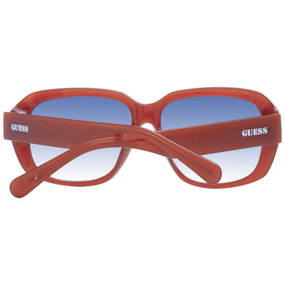 Sunglasses by Guess for women in plastic copper features an lustrous full-rim square frame design with copper coloured frame detailing and gradient category-2-medium-tint lens for a lustrous aesthetic.