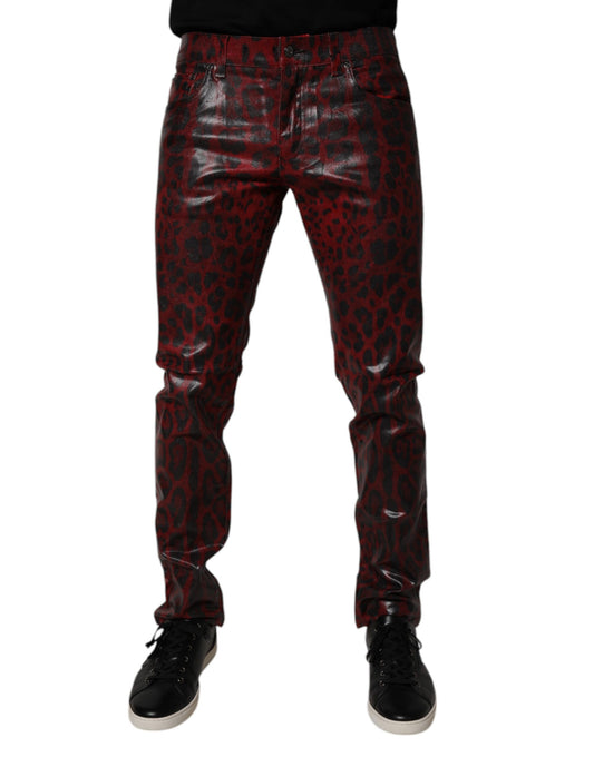 Jeans by Dolce & Gabbana for men in cotton denim & elastane red features a refined silhouette with a refined skinny & regular-fit, defined by a and a refined long for a refined finish.