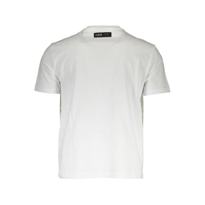T-Shirt by Plein Sport for men in cotton white & print features an edgy silhouette, meticulously detailed with a sophisticated and for a truly edgy finish.
