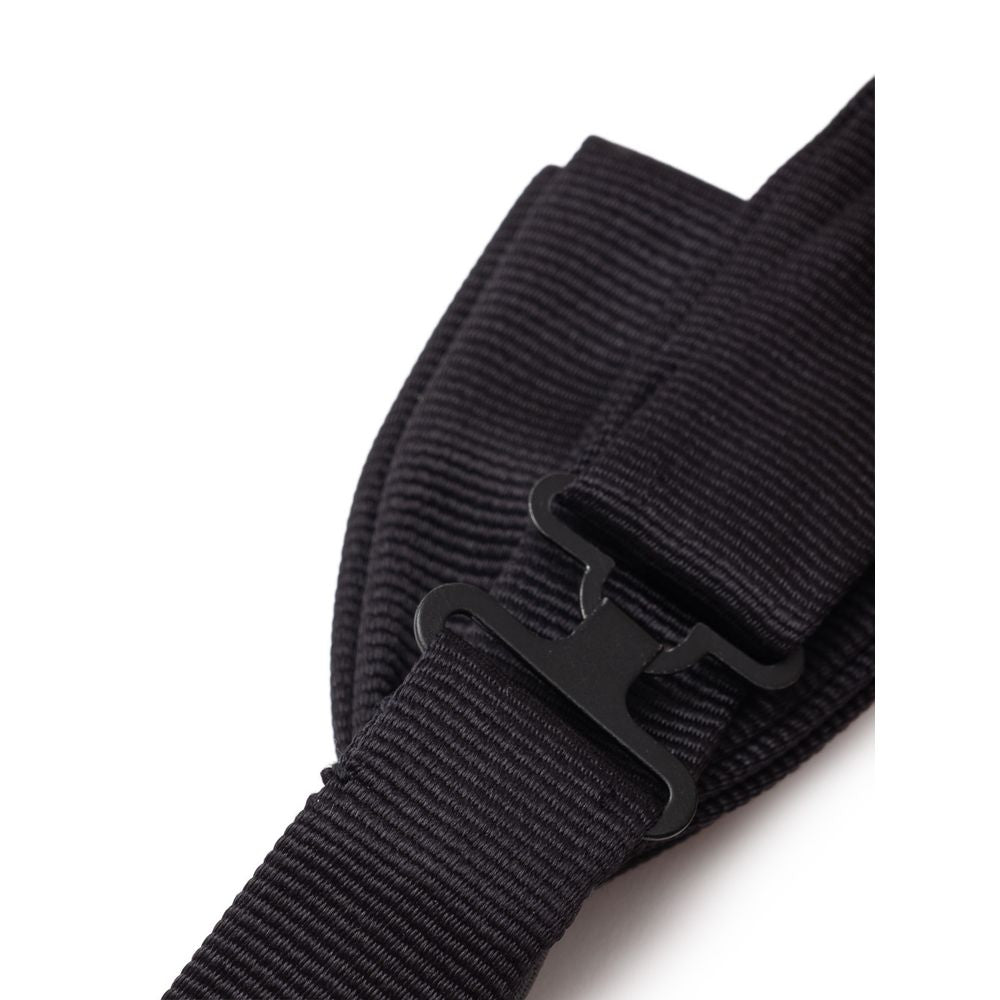 Necktie by Dolce & Gabbana for men in silk black & striped features an effortlessly chic silhouette, showcasing a sophisticated effortlessly chic finish from the signature Silk Necktie collection.