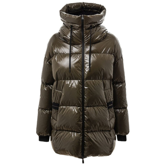 Jacket by Herno for women in polyamide green showcases a enveloping silhouette, artfully detailed with a enveloping and premium for a truly enveloping finish.