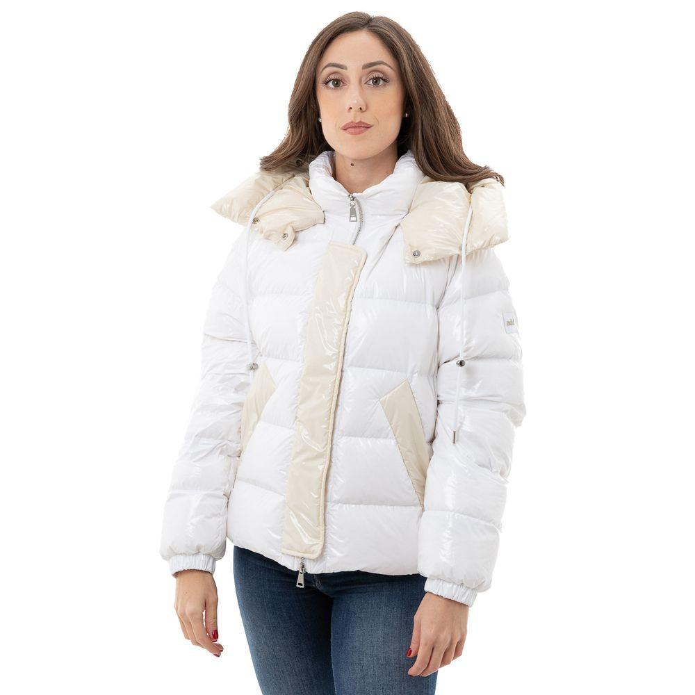 Jacket by Add for women in polyamide white presents a authentic silhouette, artfully detailed with a authentic and functional for a premium authentic finish.