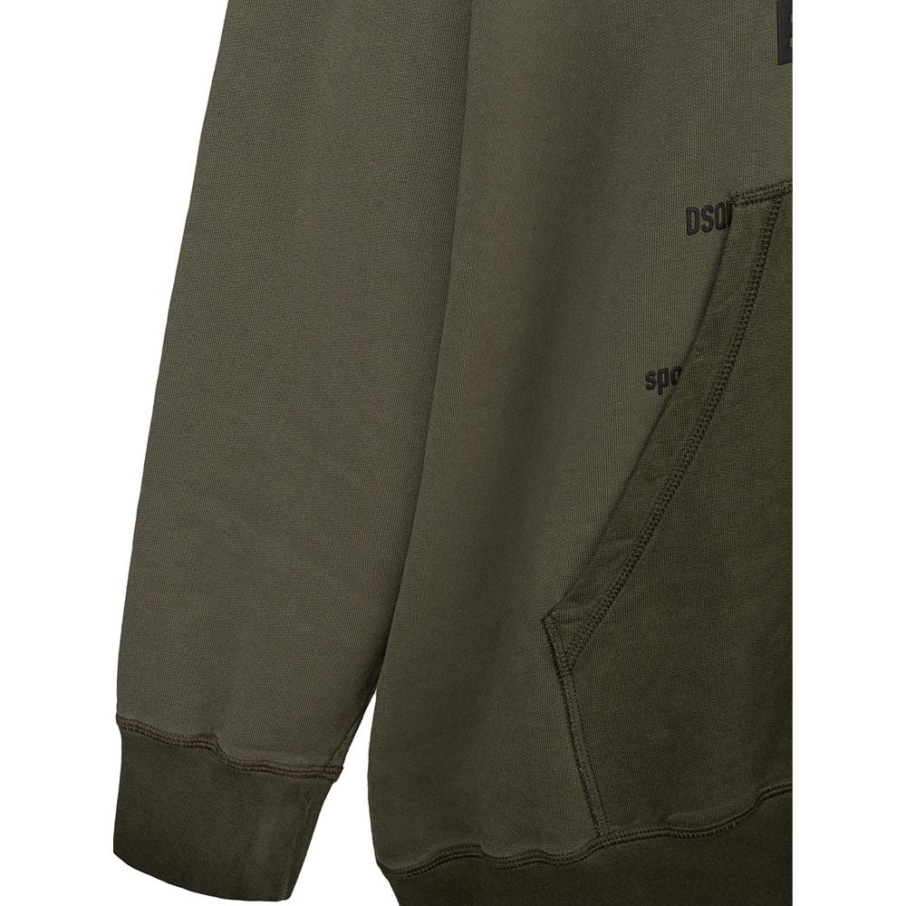 Sweatshirt by Dsquared² for men in cotton green & print features an provocated silhouette, detailed with a provocated and a refined for a sophisticated aesthetic.