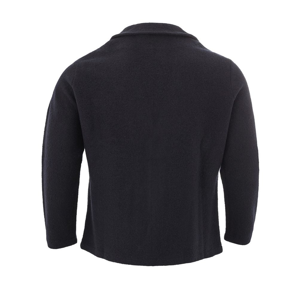 Jacket by KANGRA for men in wool blue showcases a enveloping silhouette, artfully detailed with a enveloping and premium for a truly enveloping finish.