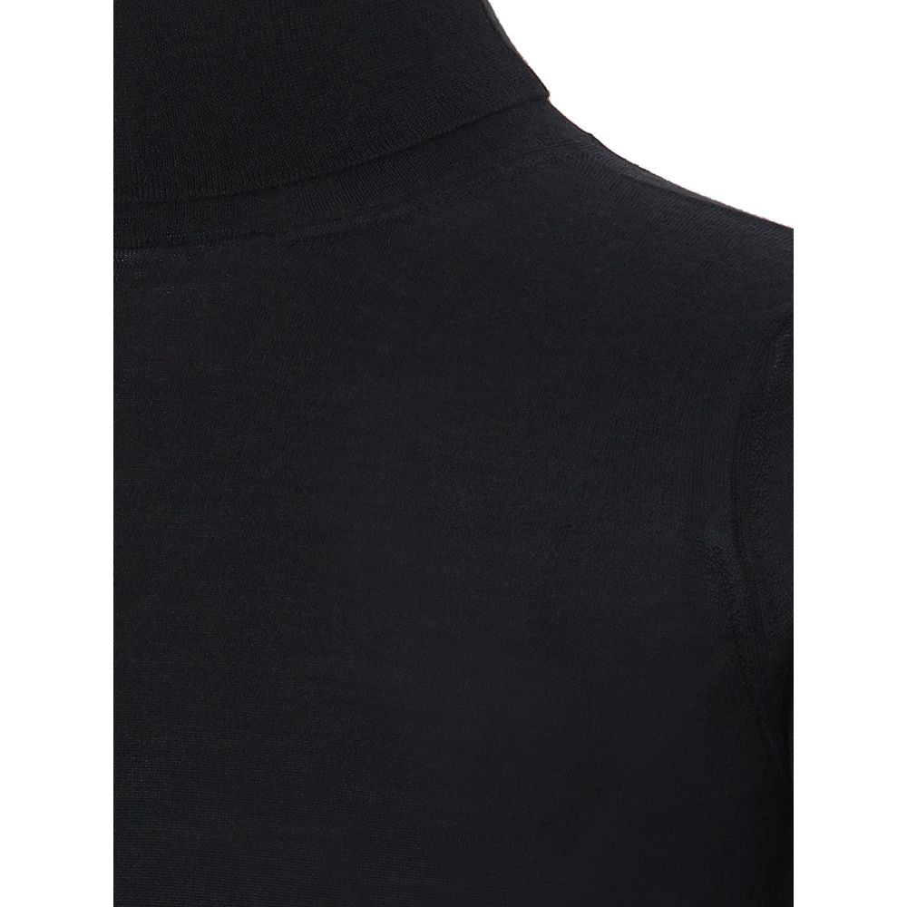 Sweater by Colombo for men in cashmere black showcases a discreet silhouette, finished with a discreet and for a discreet look.