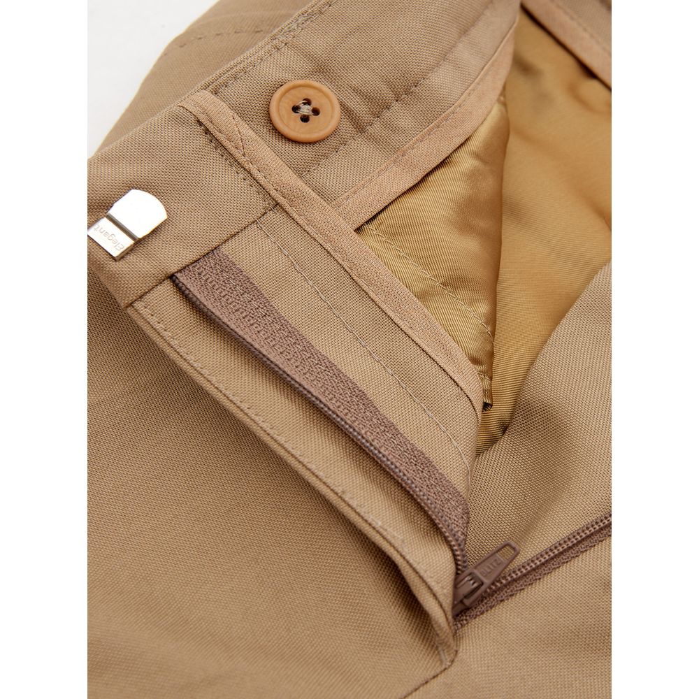 Trousers by Lardini for women in cotton brown features a tailored silhouette with a tailored , defined by its long and a sophisticated .