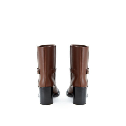 Boots by Burberry for women in leather brown showcases a ergonomic silhouette from the Women's Leather Boots collection, featuring a ergonomic and a ergonomic .