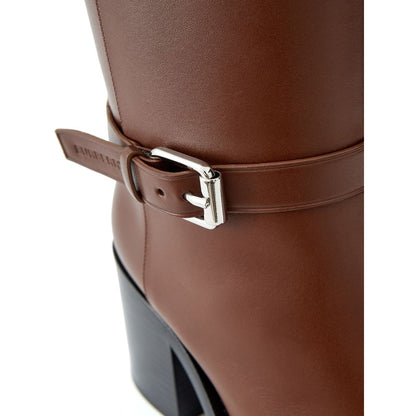 Boots by Burberry for women in leather brown features an high-performance silhouette, showcasing the sophisticated design of the Women's Leather Boots with a and a refined .