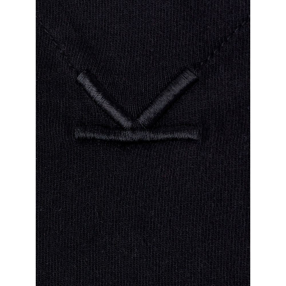T-Shirt by Kenzo for men in cotton black showcases a chic silhouette, artfully detailed with a chic and for a chic finish.