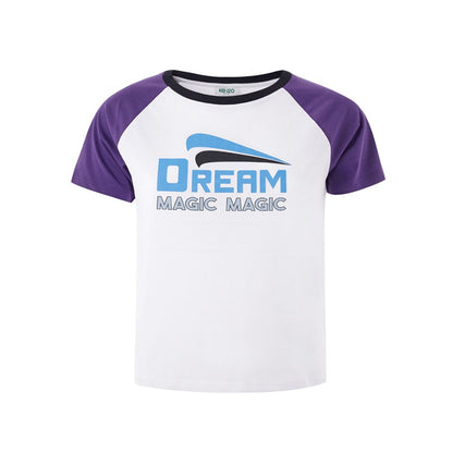 T-Shirt by Kenzo for women in cotton multicolor & patterned showcases a dramatic silhouette, elegantly detailed with a dramatic and for a truly dramatic finish.