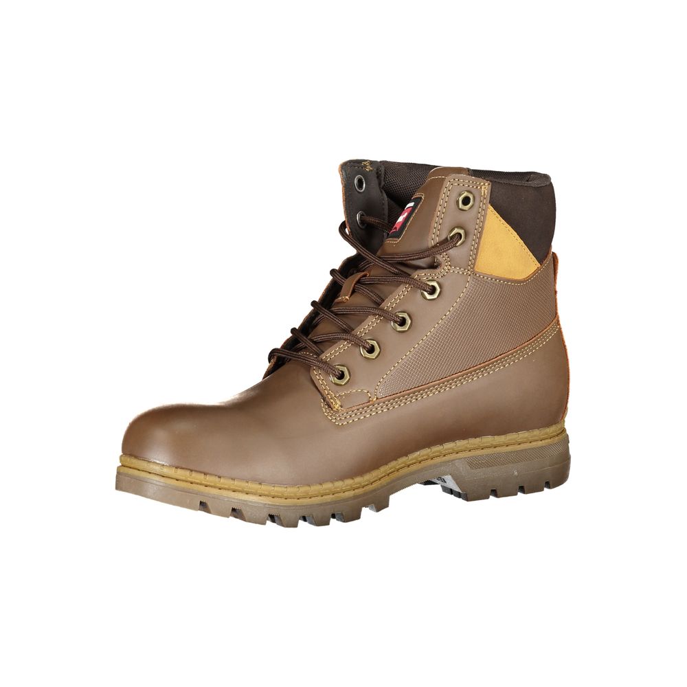 Lace-Up Boots by Carrera for men in polyester & polyethylene brown features an high-performance design from the Men's Polyester & Polyethylene Lace-Up Boots collection, highlighting a high-performance and for a refined look.