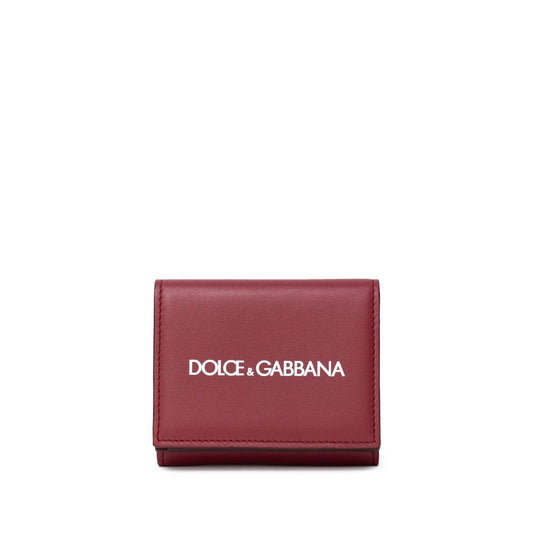 Wallet by Dolce & Gabbana for men in calfskin leather red & print features a streamlined silhouette, showcasing the streamlined Calfskin Leather Wallet design with sophisticated coin-purse for a premium look.