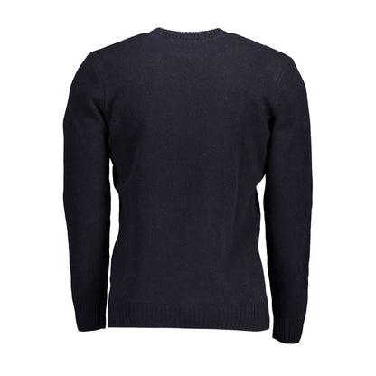 This Sweater by U.S. POLO ASSN. for men in polyamide wool blue presents a understated silhouette, featuring a sophisticated and for a understated finish.