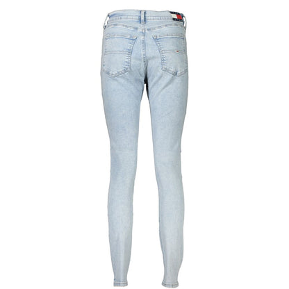 Jeans by Tommy Hilfiger for women in stretch cotton light-blue presents a refined pantology silhouette, artfully defined by a refined pantology skinny, long, and a sophisticated .