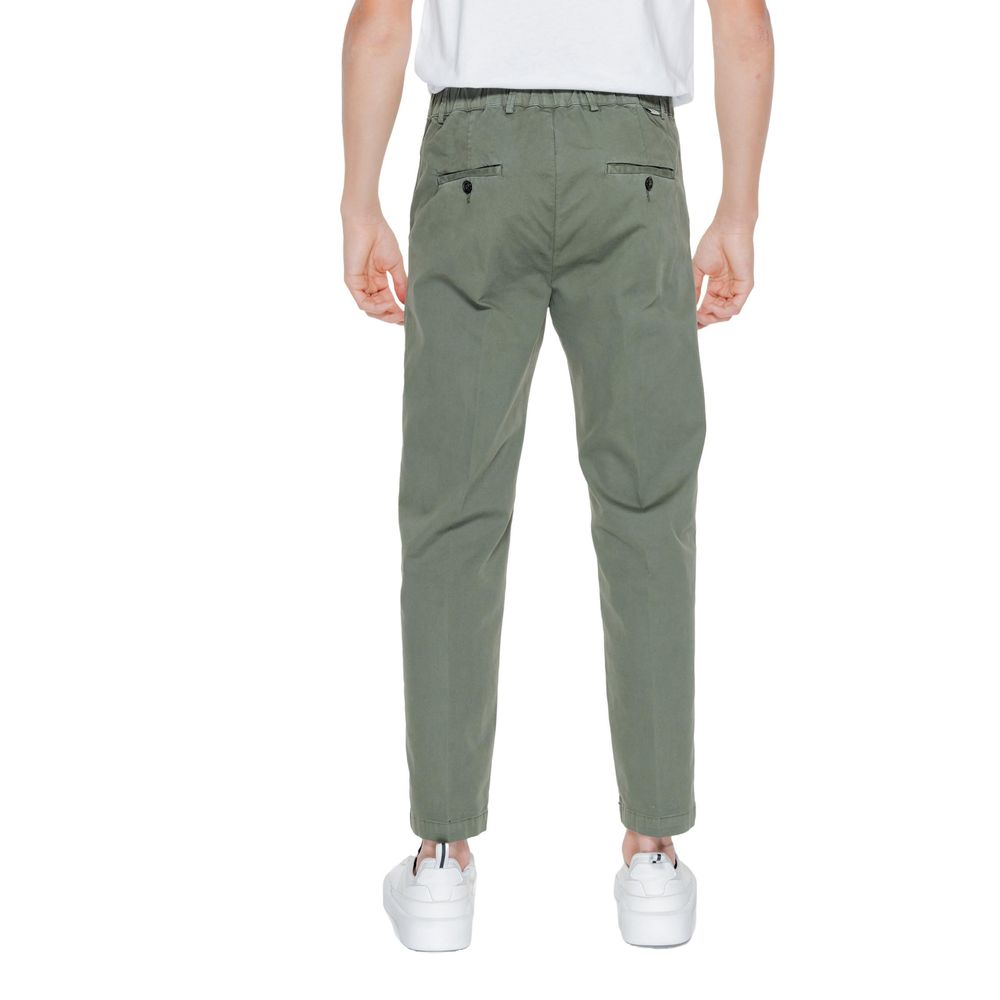 Pants by Liu Jo for men in stretch linen & cotton green features a stylish silhouette with a stylish , long, and .