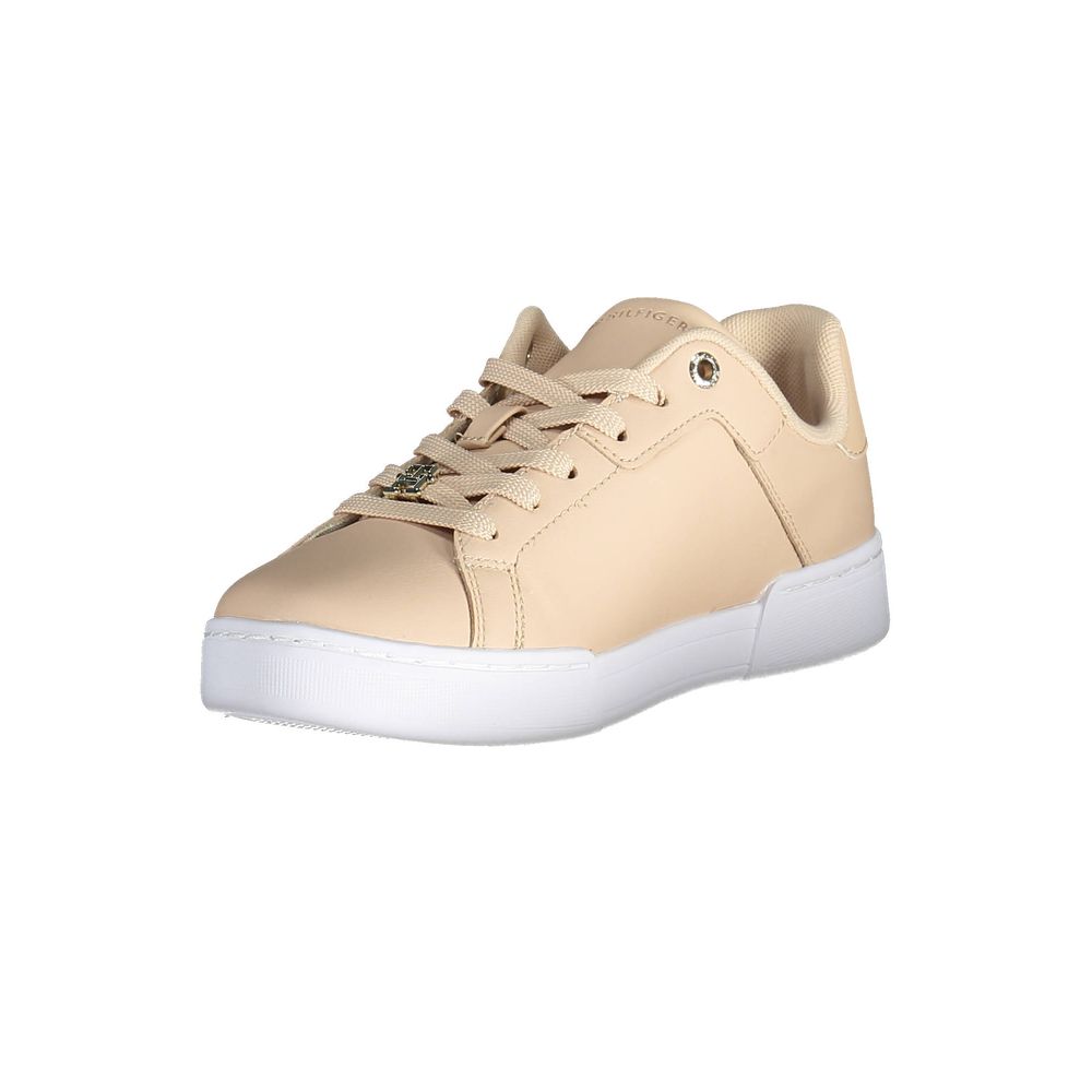 Sneakers by Tommy Hilfiger for women in polyester polyethylene leather pink presents a sumptuous silhouette as Women's Athletic Polyester Polyethylene Leather Sneakers, expertly defined by a sumptuous athletic style for a sumptuous, high-fashion look.