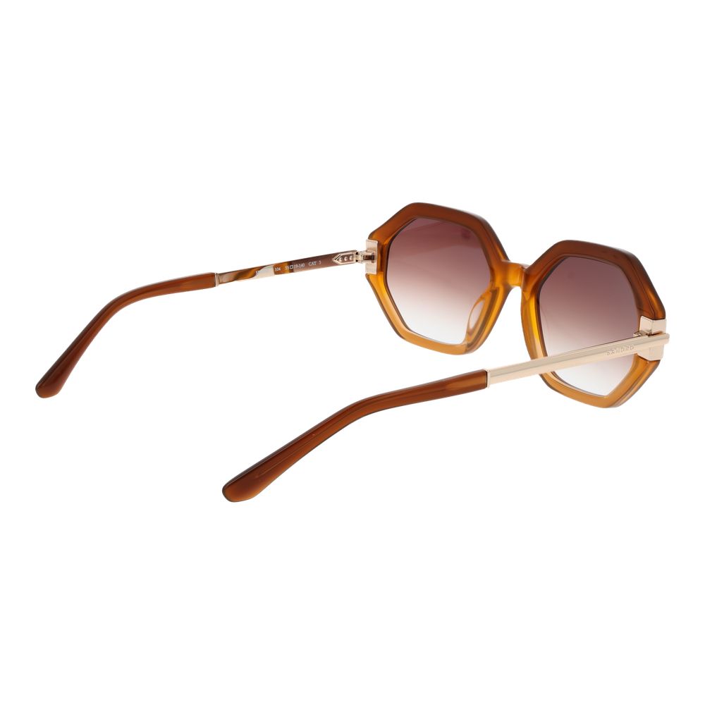 Sunglasses by Sandro for women in lyocell & denim cotton gradient & brown features an lustrous rectangle full-rim frame design with brown coloured frame detailing and gradient lens for a lustrous aesthetic.