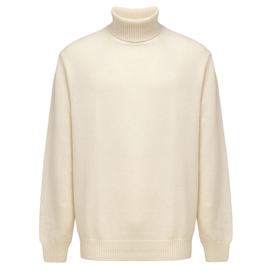 This Sweater by Cruciani for men in cashmere white presents a understated silhouette, featuring a sophisticated turtle neckline and for a understated finish.
