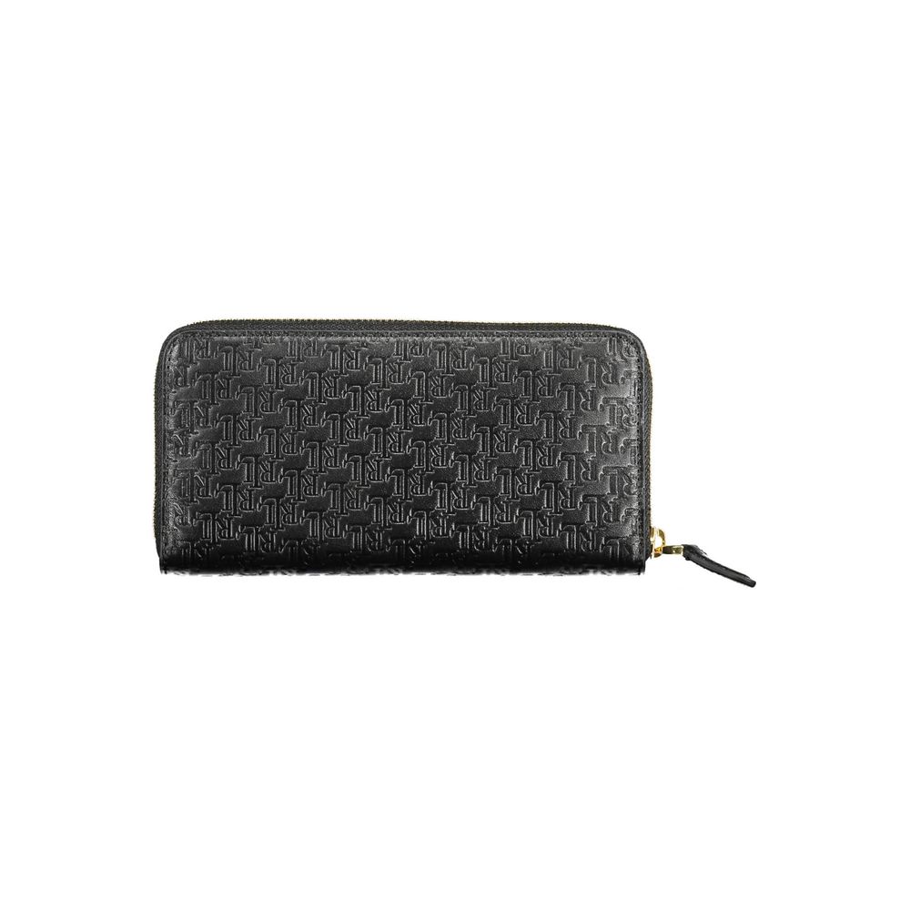 Cardholder Wallet by Ralph Lauren for women in leather black presents a streamlined silhouette, showcasing the sophisticated design of the Leather Cardholder Wallet collection with functional card-organization coin-purse.