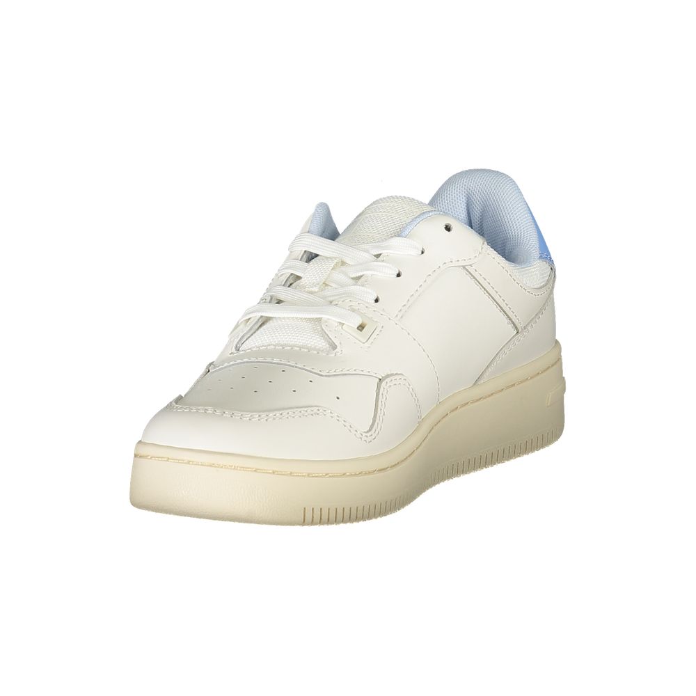 Sneakers by Tommy Hilfiger for women in polyester polyethylene leather white presents a sumptuous silhouette from the Women's Fashion Polyester Polyethylene Leather Sneakers collection, showcasing a sumptuous fashion style for an elevated aesthetic.