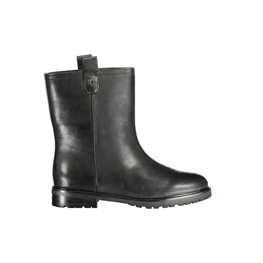 Ankle Boots by Ralph Lauren for women in polyester polyurethane leather black features an high-performance silhouette, showcasing the sophisticated design of the Women's Polyester Polyurethane Leather Ankle Boots with a and a refined .
