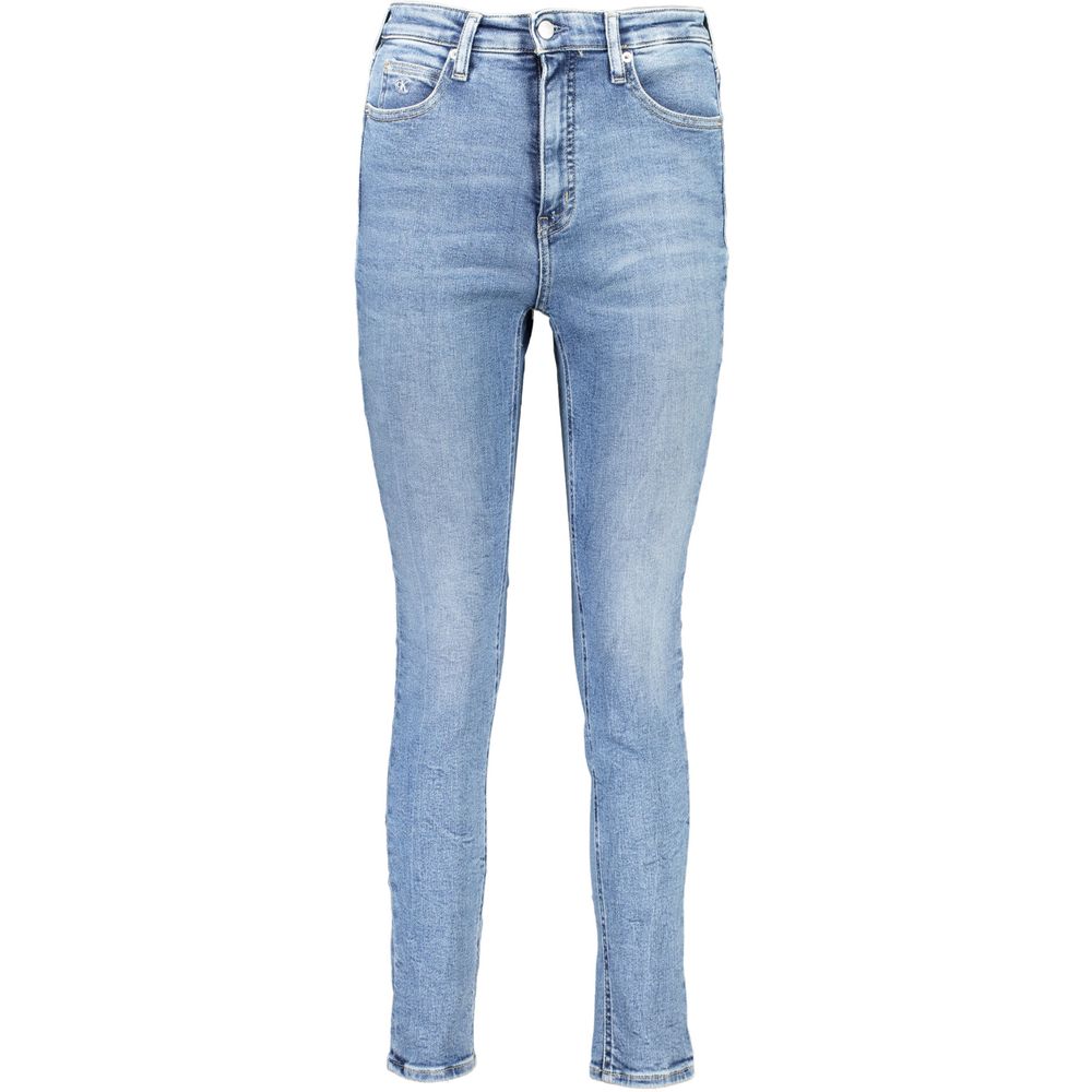 Jeans by Calvin Klein for women in stretch denim cotton blue presents a refined pantology silhouette, artfully defined by a refined pantology skinny, long, and a sophisticated high rise.