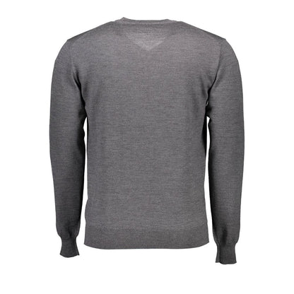 Sweater by Harmont & Blaine for men in wool brown & gray showcases an masterful silhouette, artfully detailed with a masterful and for a sophisticated, premium finish.