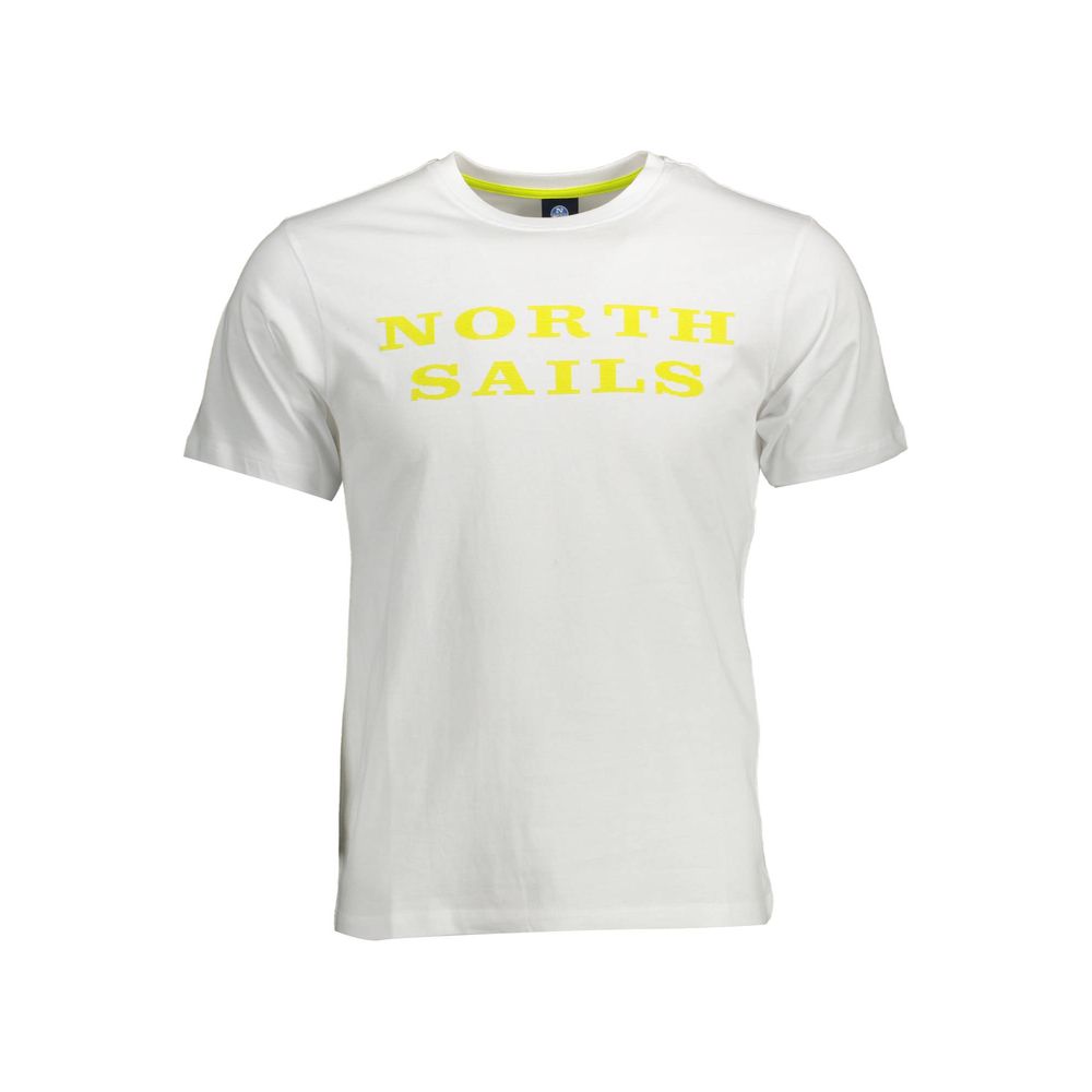 T-Shirt by North Sails for men in cotton white & print features a plush silhouette, showcasing a sophisticated crew neckline and for a truly plush finish.