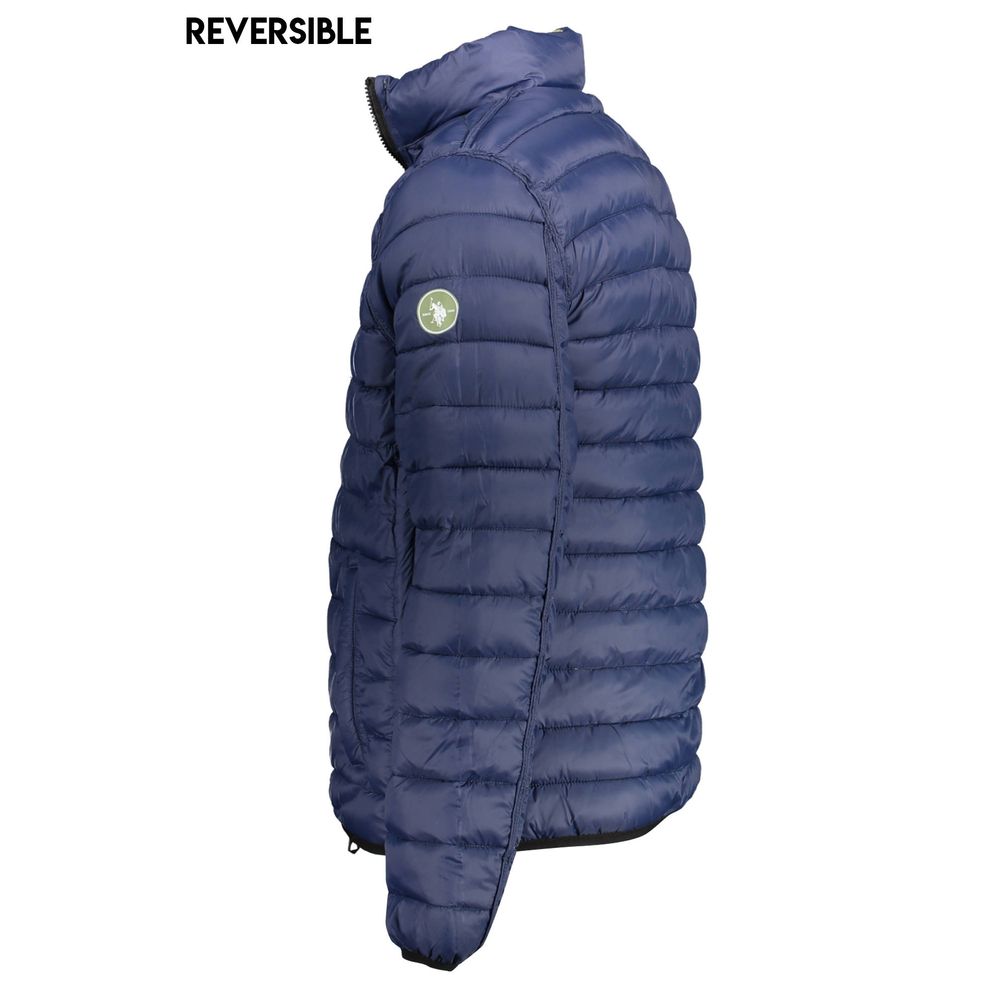 Jacket by U.S. POLO ASSN. for men in nylon green & signature presents a impeccable silhouette, showcasing distinct pockets and a impeccable for a sophisticated finish.