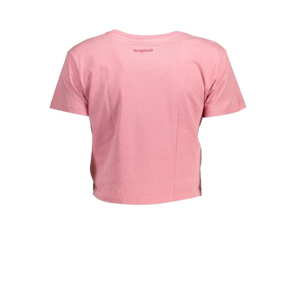 T-Shirt by Desigual for women in cotton pink features an edgy silhouette, meticulously detailed with a sophisticated and for a truly edgy finish.