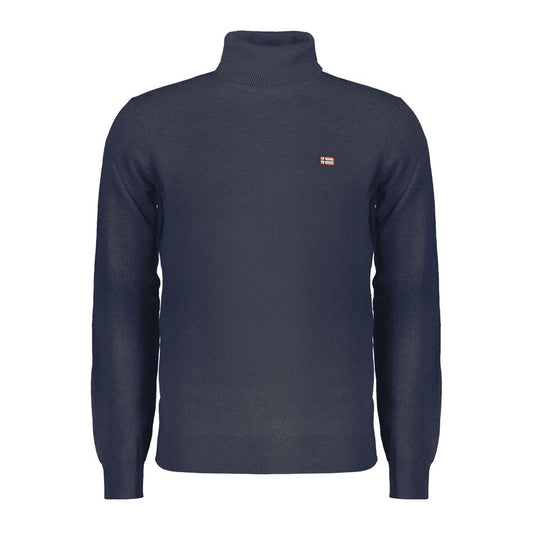 This Sweater by Norway 1963 for men in wool polyester & polyamide blue & signature presents a understated silhouette, featuring a sophisticated turtle neckline and for a understated finish.