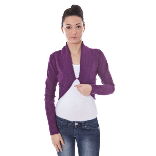 Sweater by Datch for women in wool purple showcases an masterful silhouette, artfully detailed with a masterful and long-sleeve for a sophisticated, premium finish.