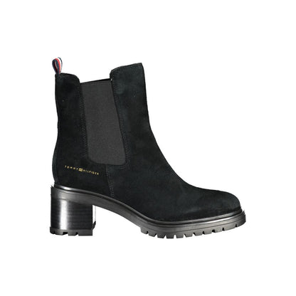 Mid-Heel Ankle Boots by Tommy Hilfiger for women in polyester polyethylene leather black & print features an high-performance silhouette, showcasing the sophisticated design of the Women's Polyester Polyethylene Leather Mid-Heel Ankle Boots with a 6-cm-heel mid-heel and a refined .
