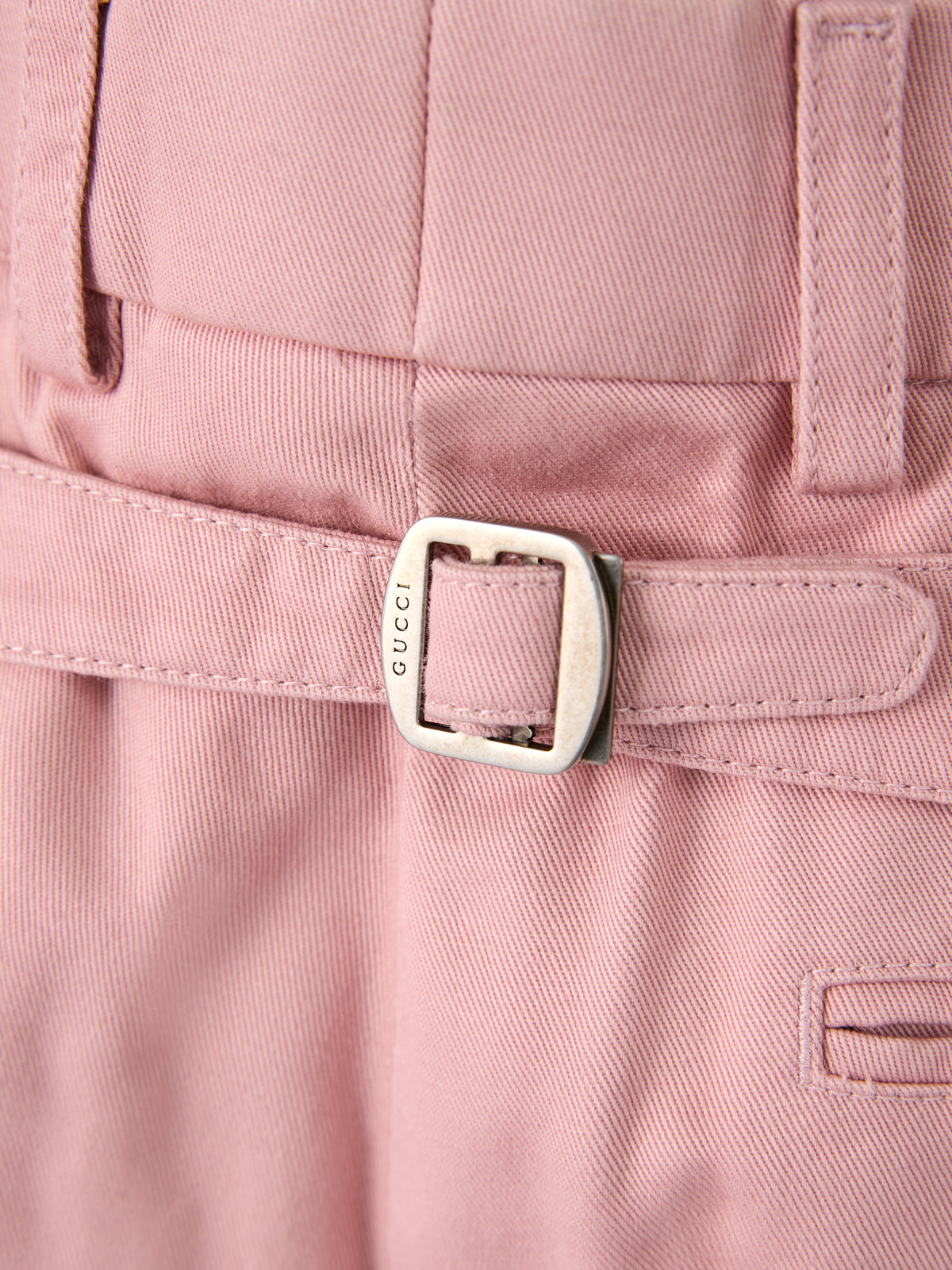 Pants by Gucci for men in cotton pink features an on trend silhouette with a and cut in an elegant long for a sophisticated look.