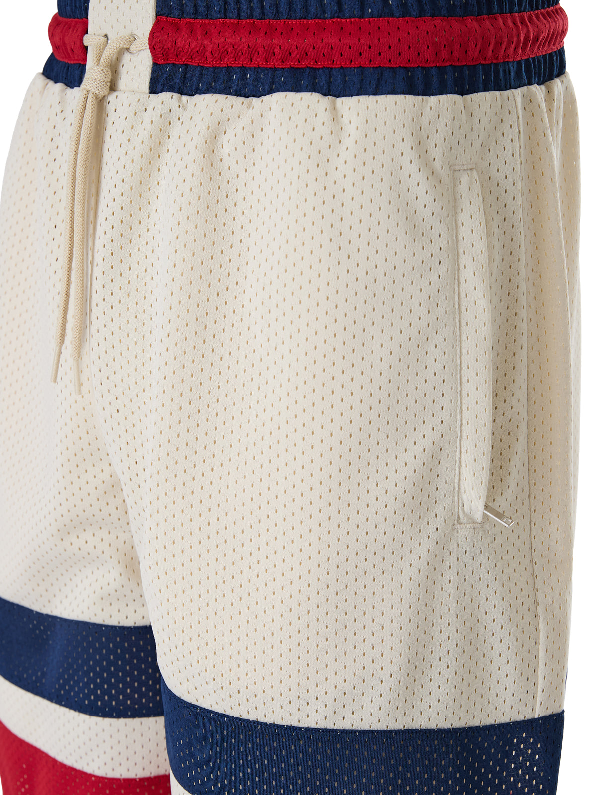 Shorts by Gucci for men in polyester cream showcases a contemporary silhouette, offering a contemporary and short with a sophisticated for a refined look.