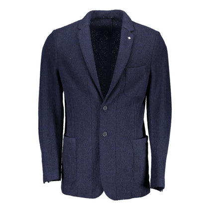 This Jacket by Gant for men in polyamide wool blue showcases a magnificent silhouette, meticulously crafted with a distinctive and functional pockets for a magnificent finish.