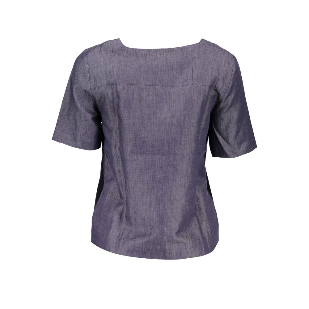 T-Shirt by Gant for women in cotton blue showcases a chic silhouette, artfully detailed with a chic and for a chic finish.