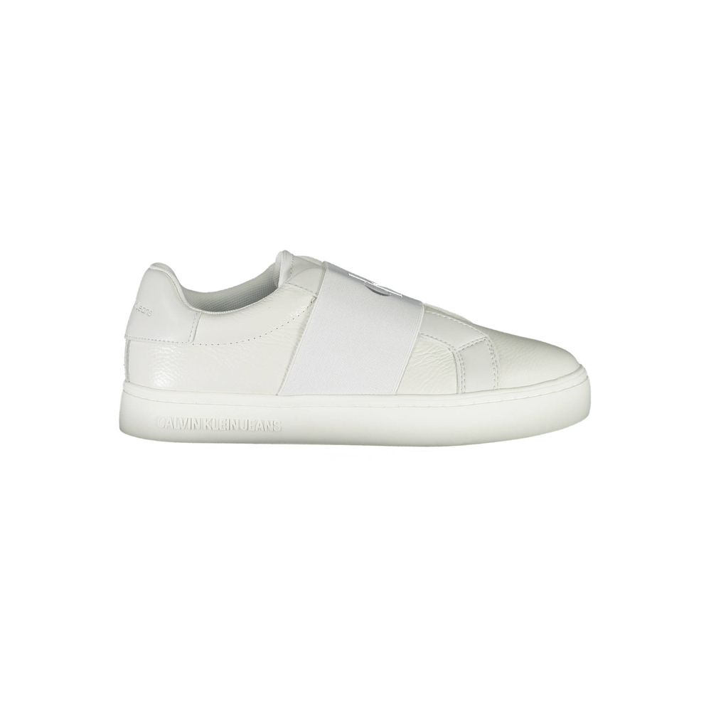 Sneakers by Calvin Klein for women in polyester polyethylene leather white presents a sumptuous silhouette, artfully capturing the essence of the Women's Casual Polyester Polyethylene Leather Sneakers with its sumptuous casual style design.