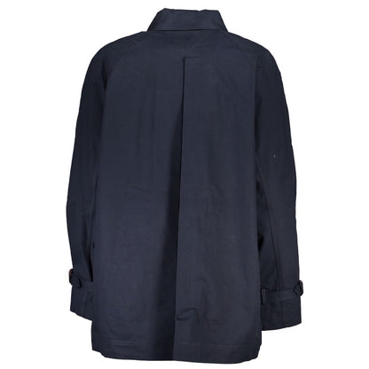 Trench Coat by Tommy Hilfiger for women in cotton and blue presents a exquisite silhouette, showcasing a exquisite and functional pockets for an elevated aesthetic.