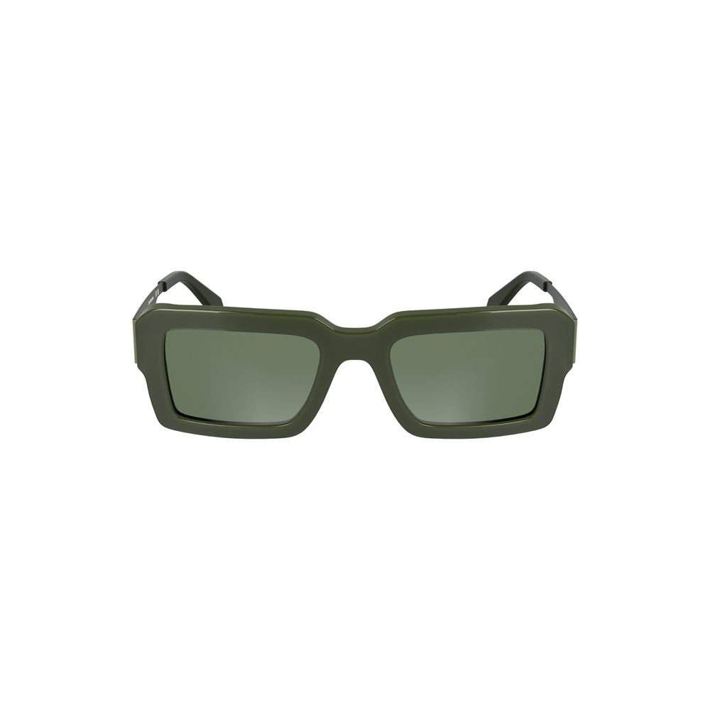 Sunglasses by Calvin Klein for women in acetate and green presents a sumptuous silhouette, featuring green coloured frame and with for a sumptuous look.