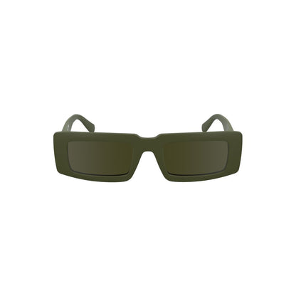 This Sunglasses by Calvin Klein for women in fabric green presents a sumptuous silhouette, showcasing a sumptuous in green coloured frame and high-performance .