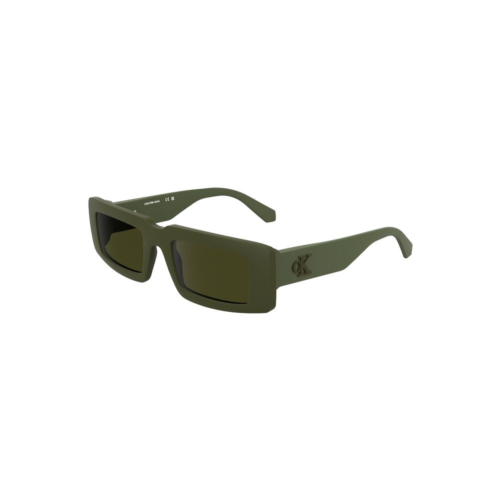 Sunglasses by Calvin Klein for women in fabric green features an lustrous with green coloured frame detailing and for a lustrous aesthetic.