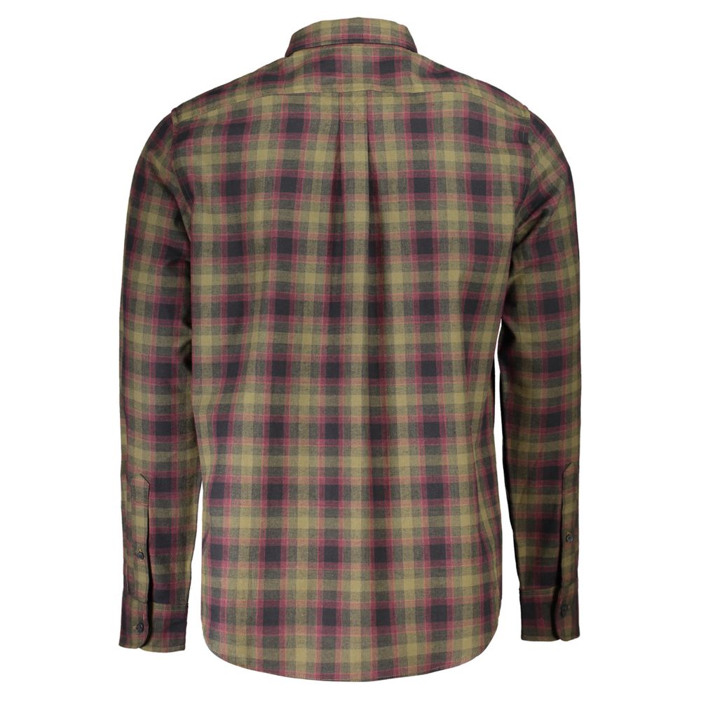 Shirt by Timberland for men in cotton green showcases a sleek silhouette, elegantly detailed with a sleek and for a sleek finish.